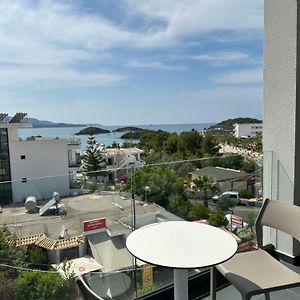 Deluxe Triple Room Balcony Sea View